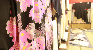 きもの365店舗イメージ、京都留袖黒留袖レンタル結婚式、黒留袖、留袖、色留袖、結婚式、着物レンタル、40代、50代、60代、おすすめ